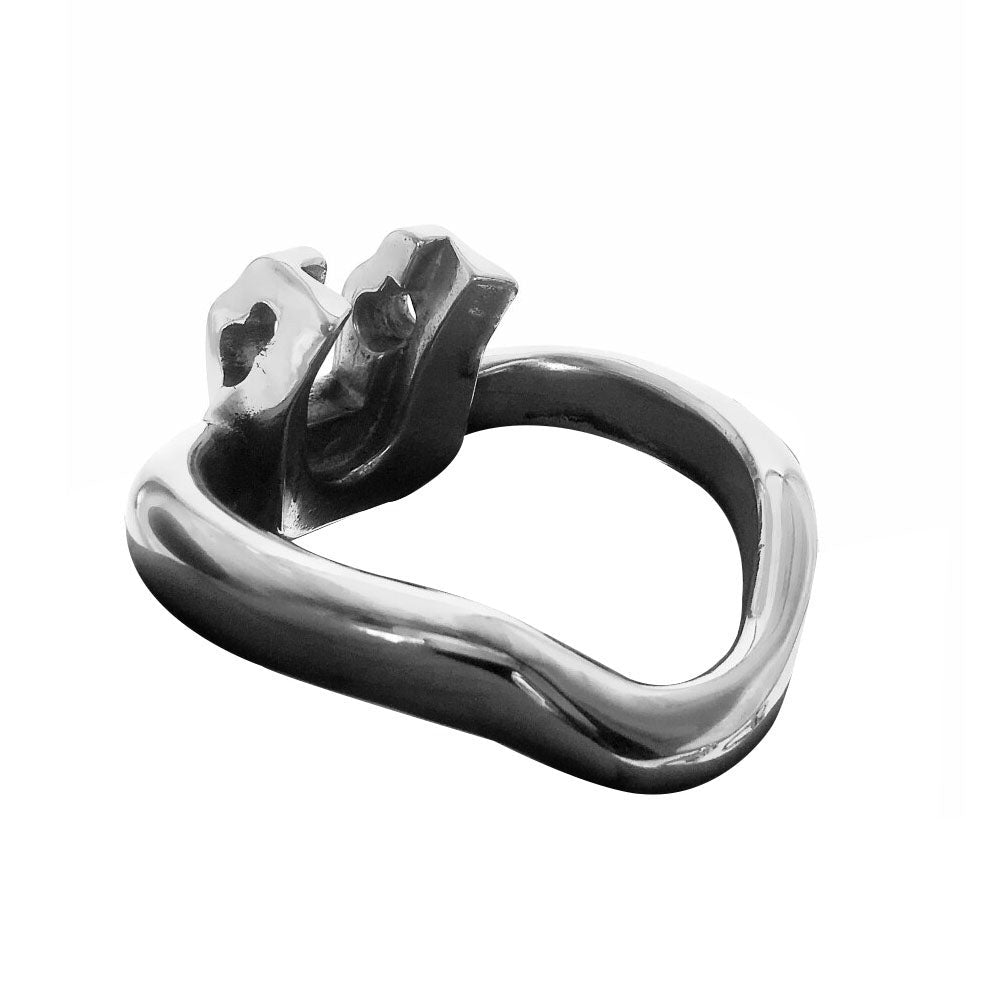Discover versatile ring sizes and a lockless mechanism for seamless comfort and security. Ribbed design ensures snug fit and discretion, perfect for dynamic scenarios.